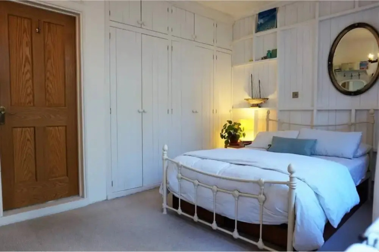 Central Brighton 2 Bedroom Apartment