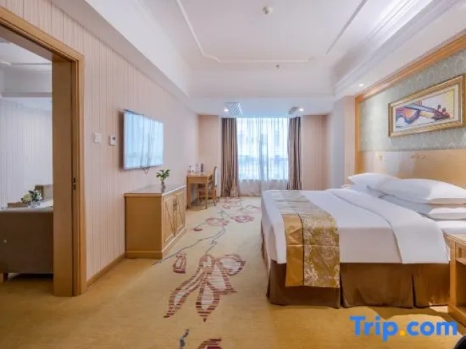 Deluxe Double Suite