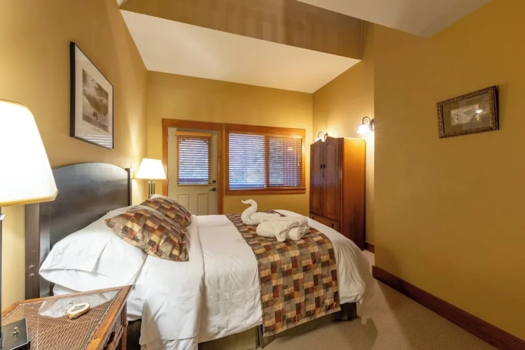 Premier Quadruple room with mountain view