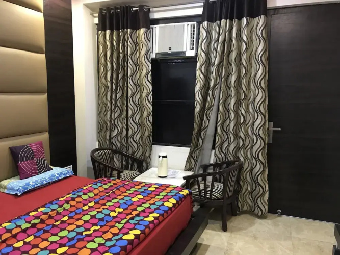Oyo 27864 Hotel Samrat