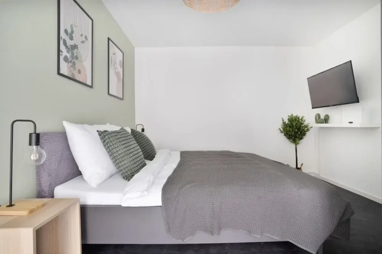2 Bedrooms Deluxe Apartment