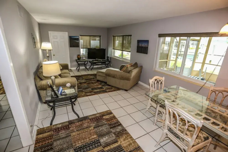 238 Flamingo
