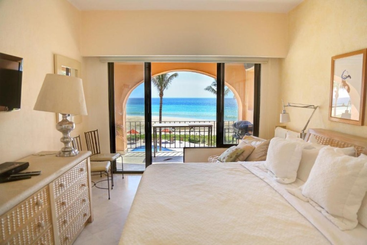 2 Bedrooms Apartment with view