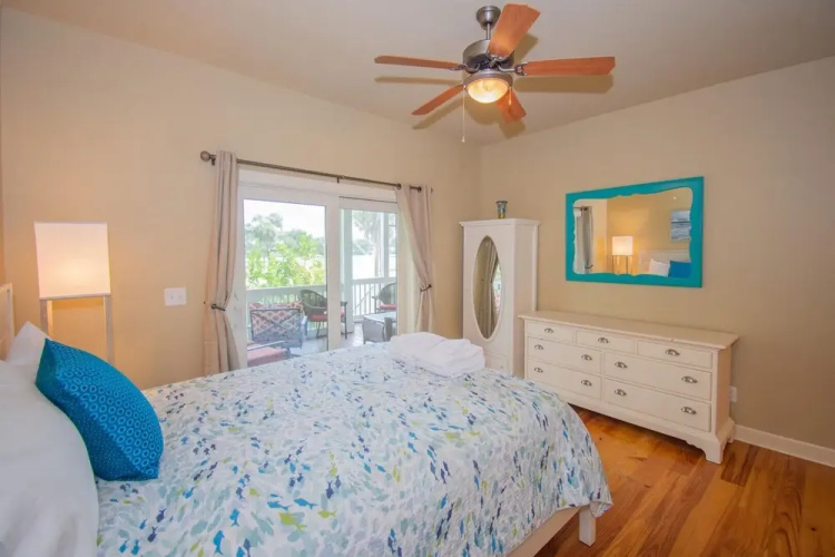 538 Remora Dr