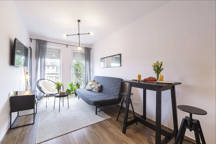 1 Bedroom Apartment with balcony