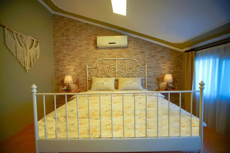 Urla Zeytin Otel