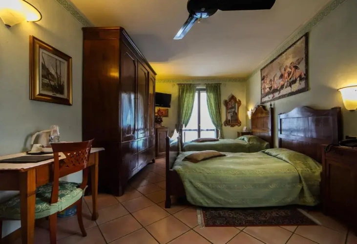 Standard Twin room
