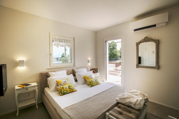 Deluxe Double room with lake view