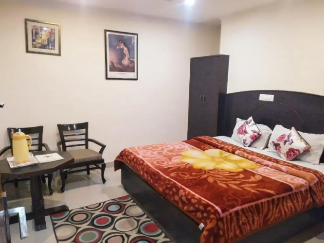 Hotel Anuj Regency