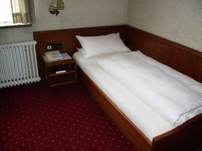 Standard Single room