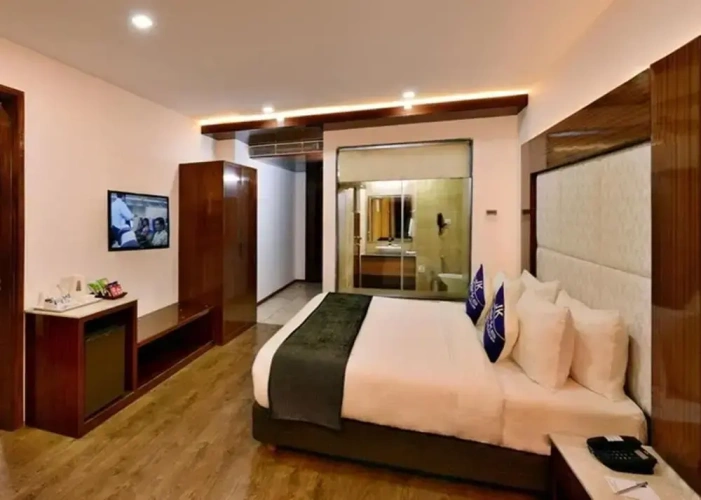 Suite with balcony and with mountain view