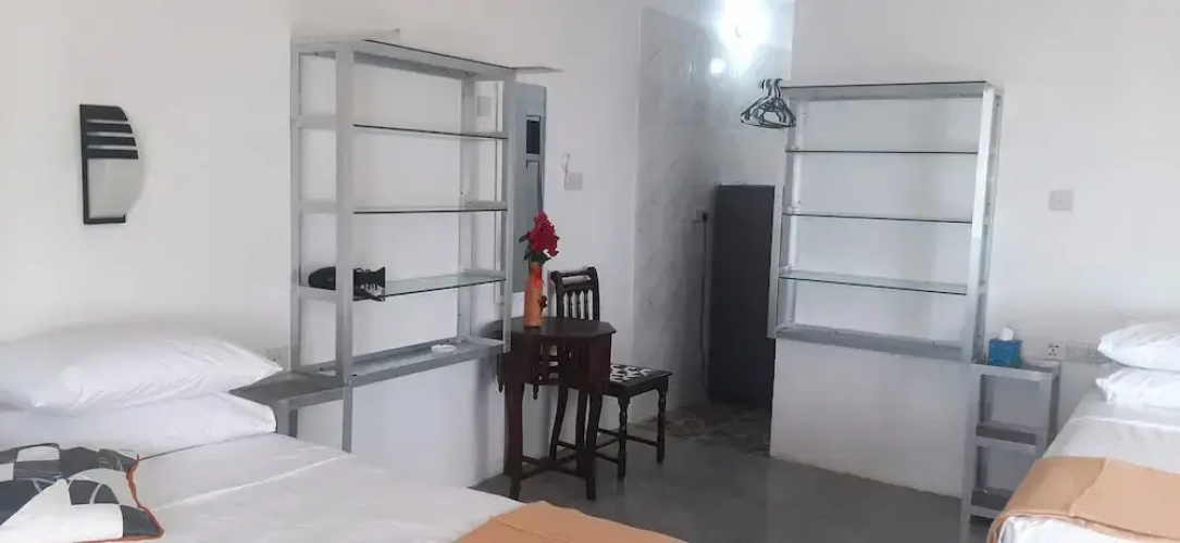 Game Fish Apartment