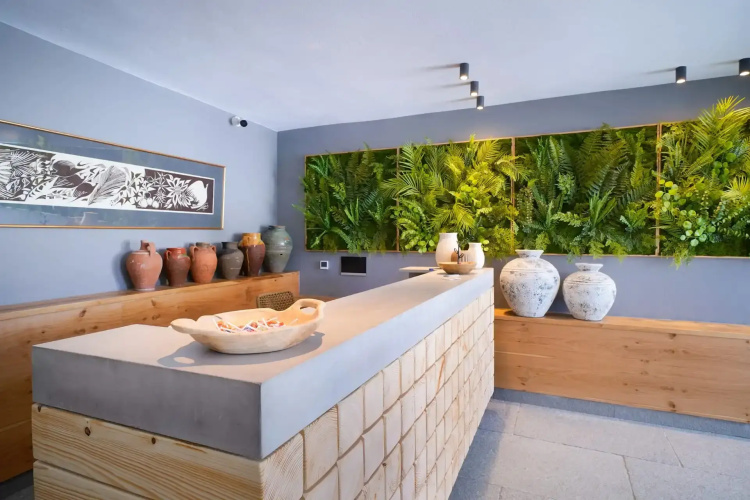 Essentia Luxury