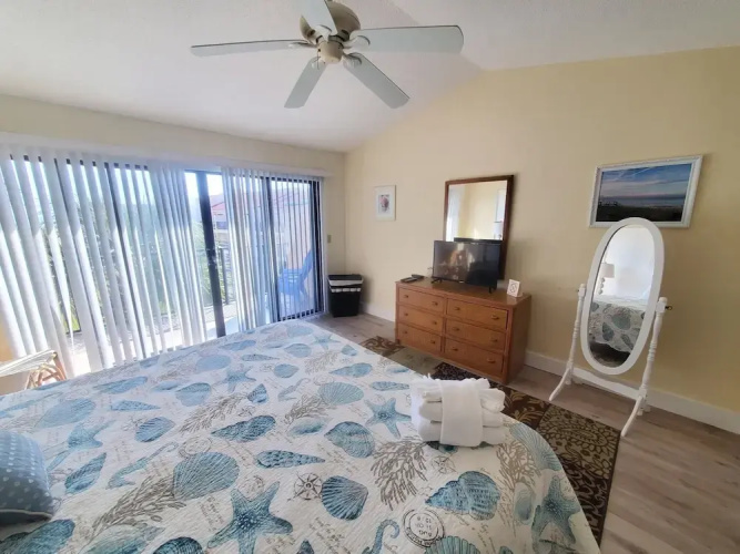 Sea Place 13238