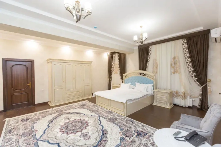 Executive Suite