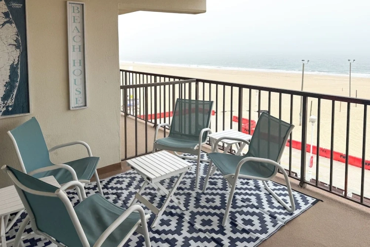 2 Bedrooms Apartment with balcony