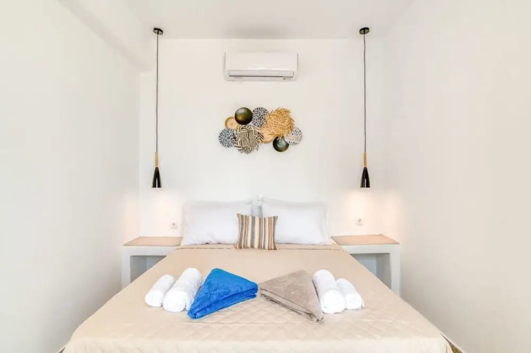 Seaside Splendor - Apollo s Poolside Retreat