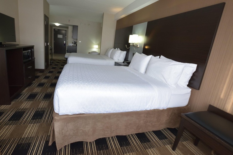 Quadruple Suite