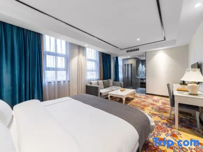 Royal Double Suite