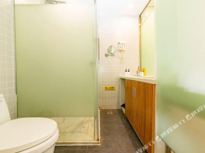 Standard Double room with city view