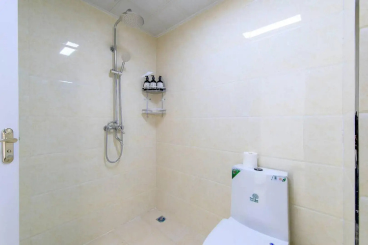 Baoding Lianchi·Baoding East Station· Locals Apartment 00163450