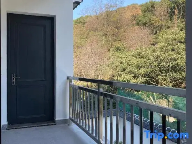 Lingyunge B&B