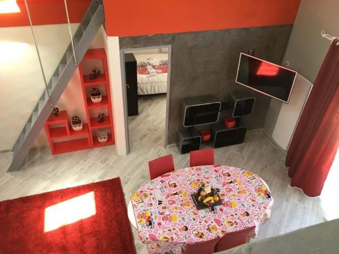 4 Bedrooms Cottage