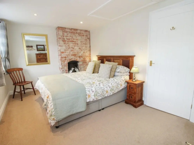 Moorhen Cottage
