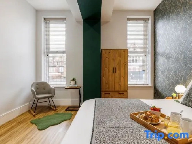 2 Bedrooms Apartment beachfront