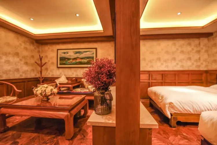 Shangrila Nan Ka Ming Dian Inn