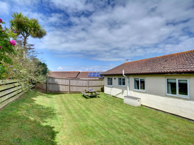 Holiday Home Hunter