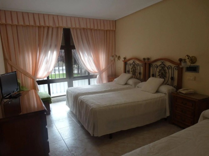 Le Petit Hotel
