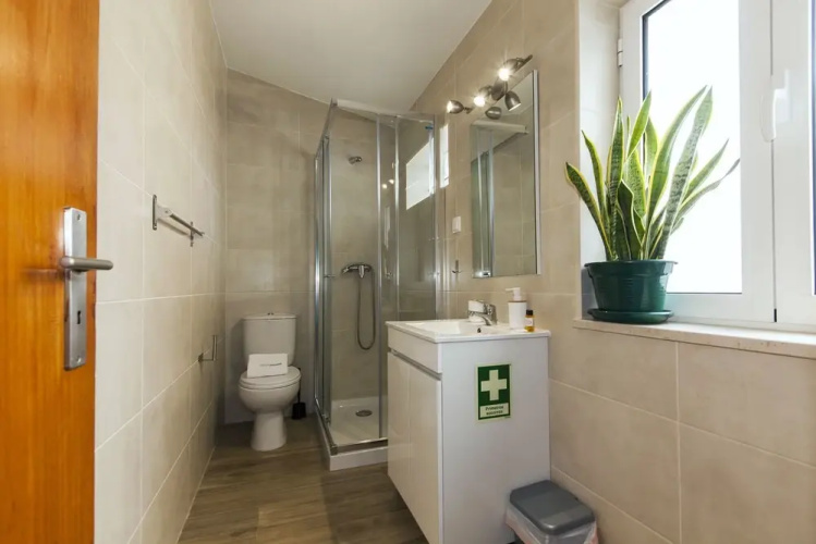 A38 - Rising Sun Top-Floor Flat