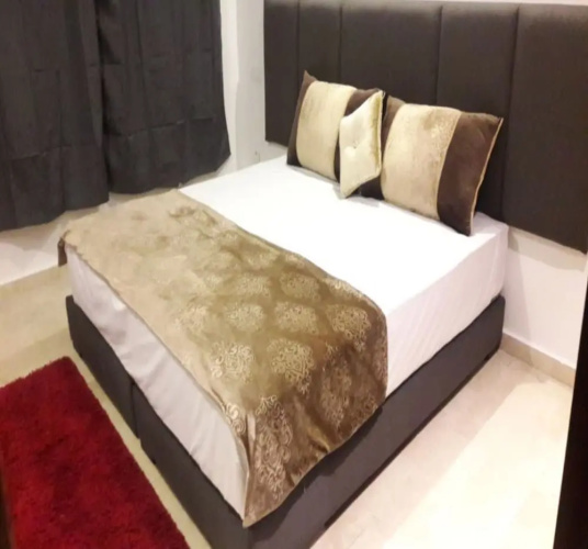Holiday Suites