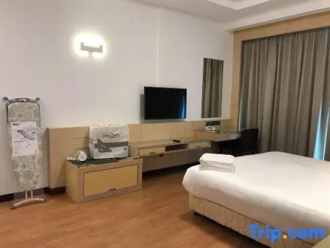 Quadruple Apartment