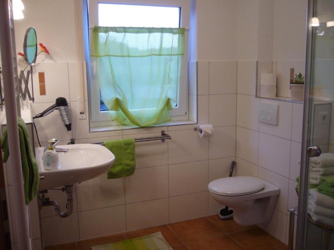 3 Bedrooms Apartment
