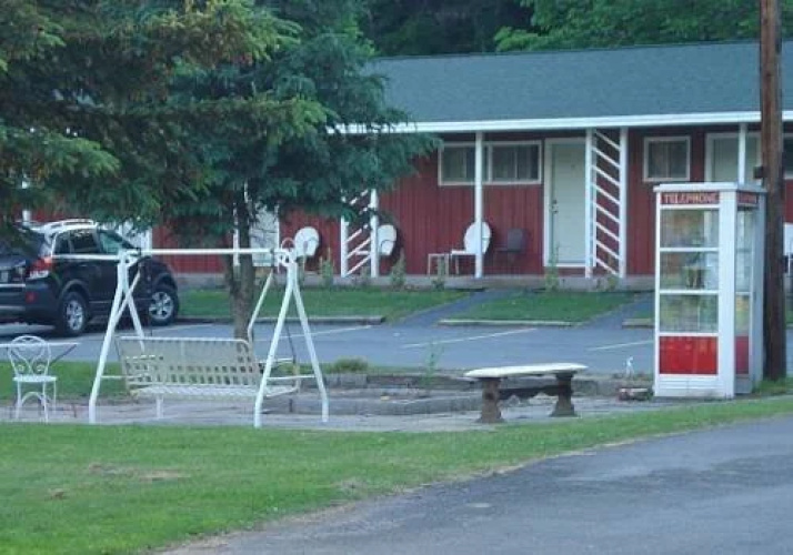 Roscoe Motel