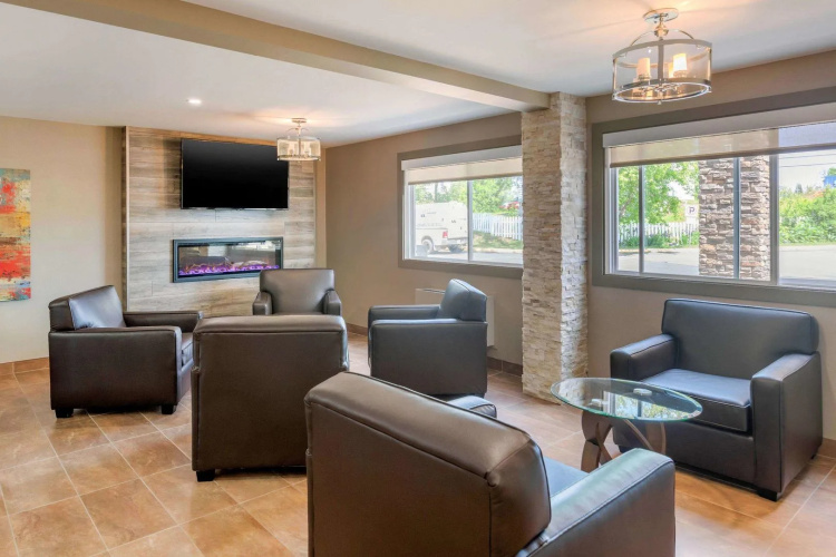 Quality Inn & Suites Bathurst