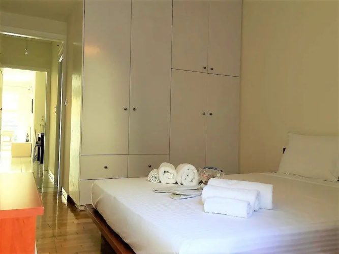 Comfy 3rd Floor Flat and Pspace