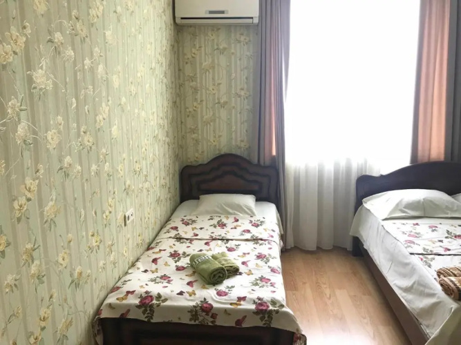 IO Apartment