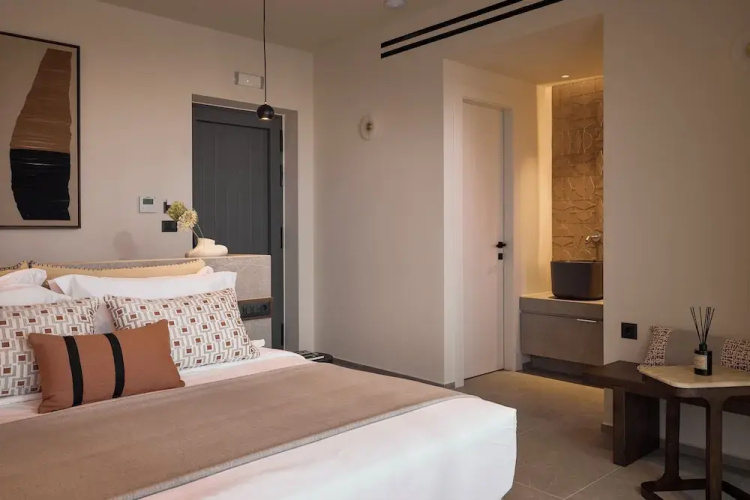 Kemelia Suites