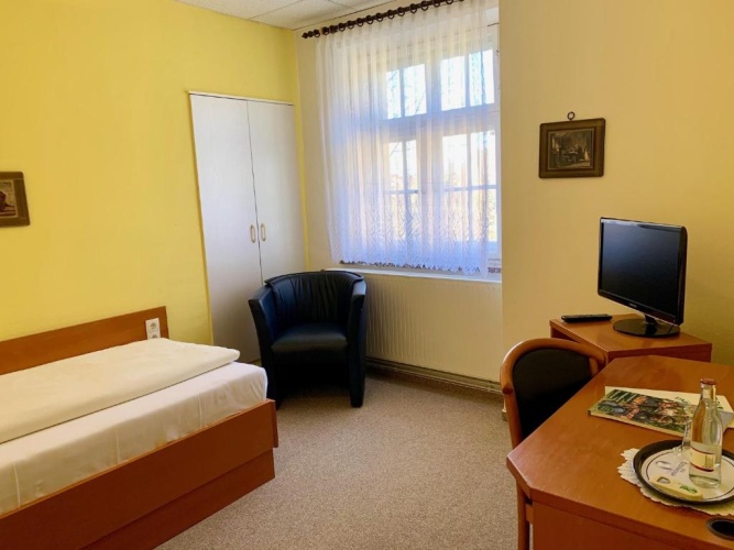 Standard Single room