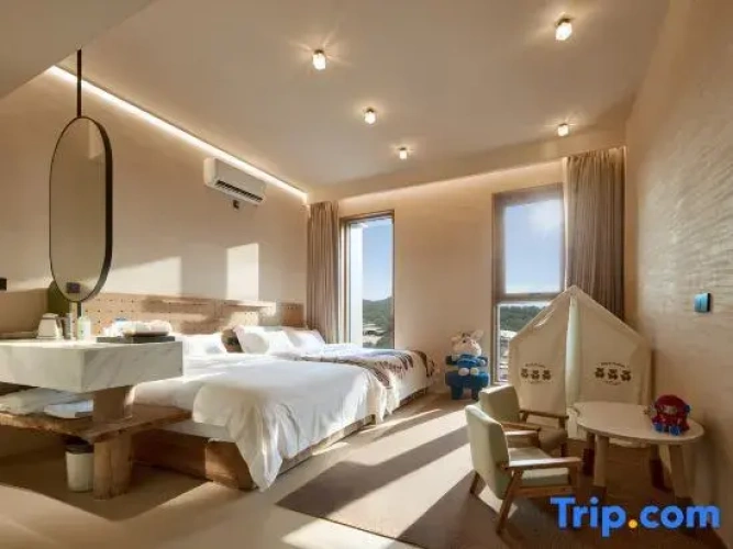 Standard Twin Family room