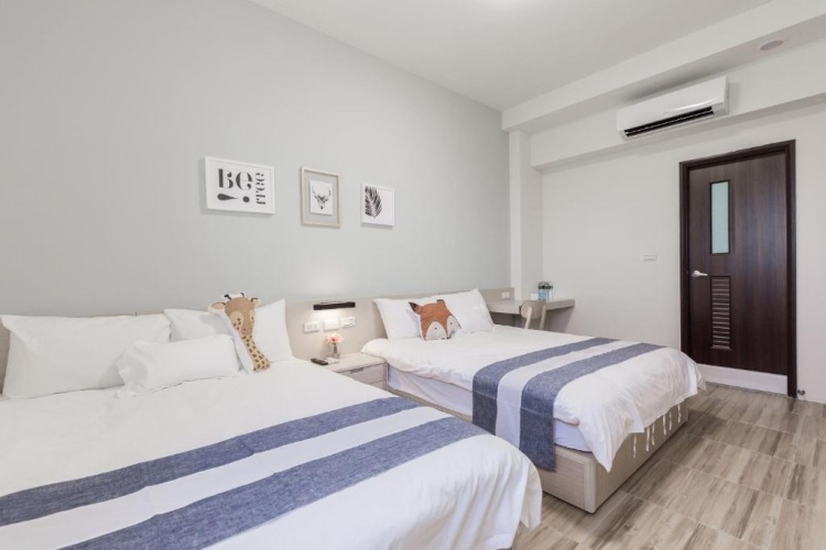Classic Quadruple room