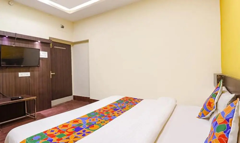 FabHotel Ambika Dx
