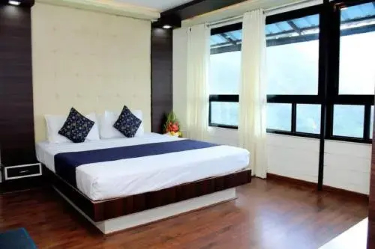 Blu Haze Resort and Spa