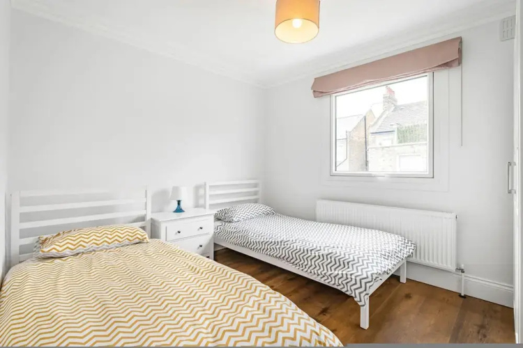 Modern 5-bed Home in Maida Vale