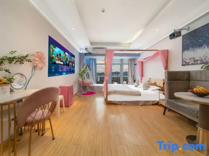 Standard Double room with city view