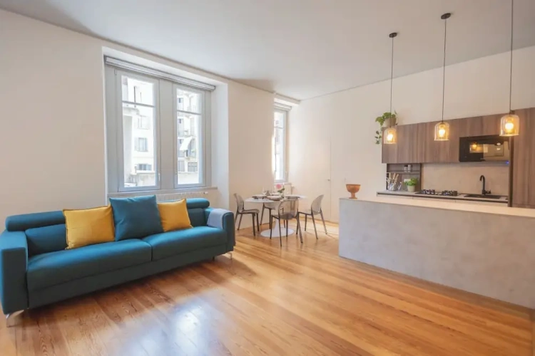 2 Bedrooms Apartment