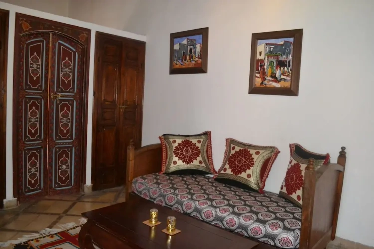 Standard Triple room